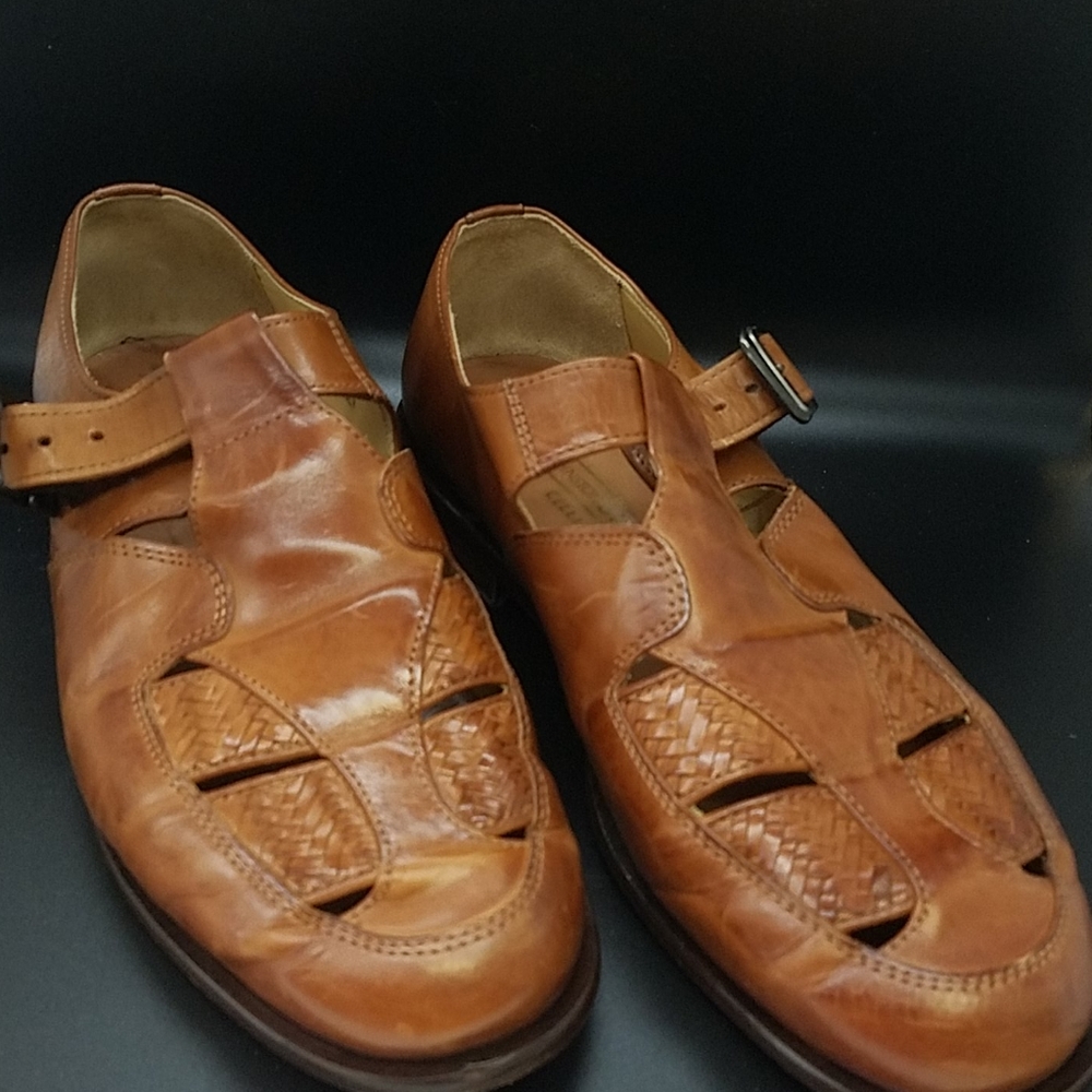 Johnston and Murphy mens loafers size 9 1/2